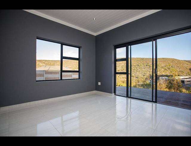 3 BEDROOM TOWNHOUSE FOR SALE IN ISLAND VIEW